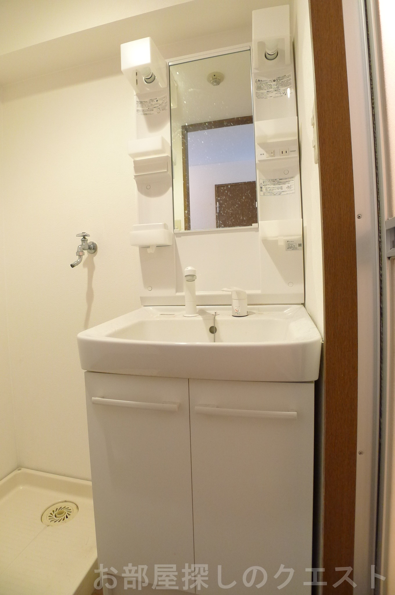 洗面設備　（写真は同物件イメージです。）