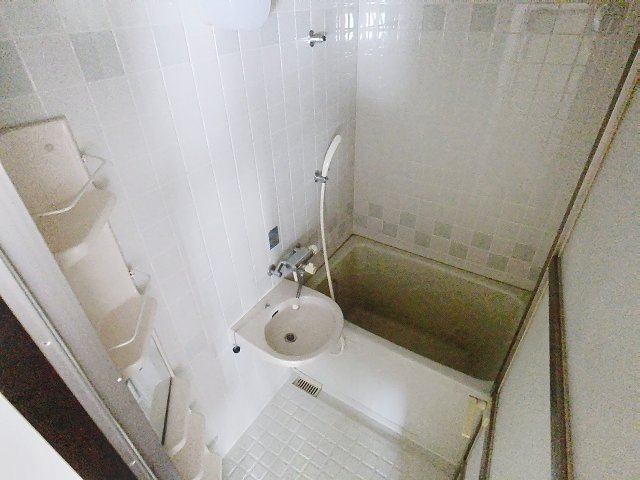 バス・シャワールーム　2025年6月撮影※現況を優先致します。