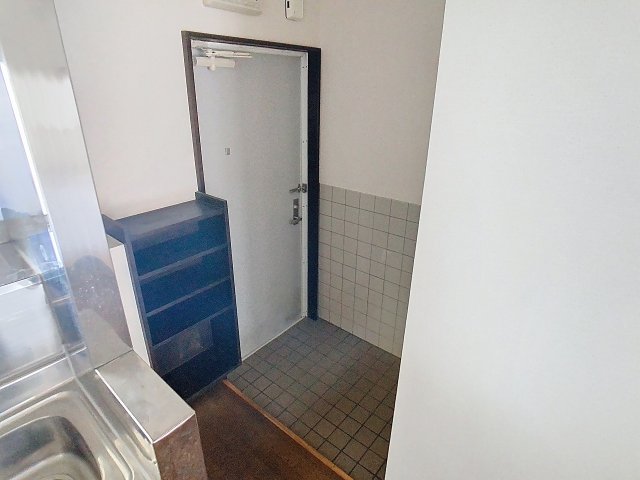 玄関　2025年6月撮影※現況を優先致します。