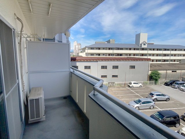 バルコニー　2025年6月撮影※現況を優先致します。