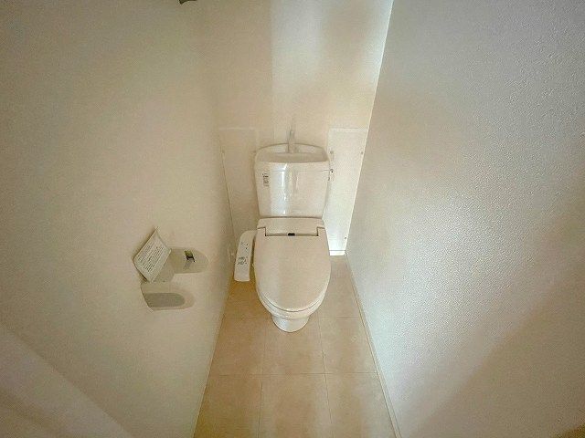 トイレ　トイレもきれいです