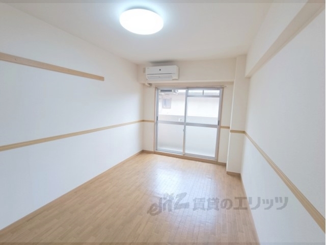 居室・リビング　洋室