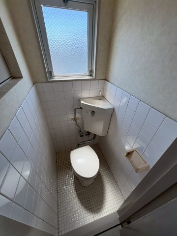 トイレ　清潔感のあるトイレです