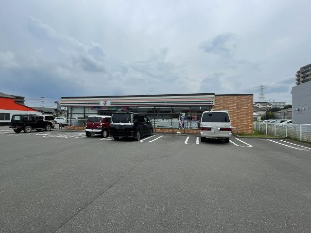 コンビニ　セブンイレブン（コンビニ）まで3147m