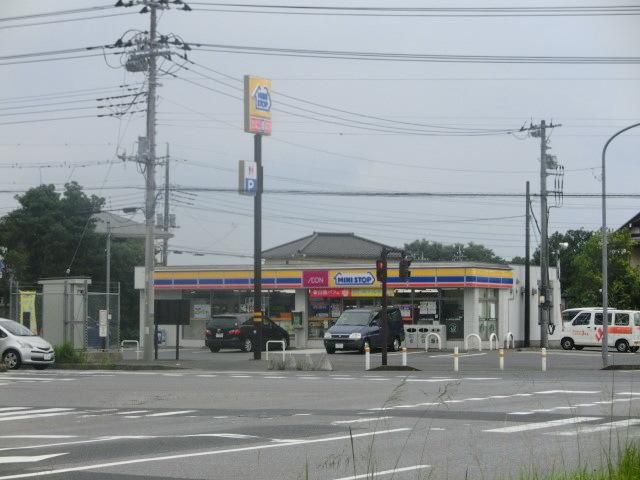 コンビニ　ミニストップ印西草深店（コンビニ）まで1054m
