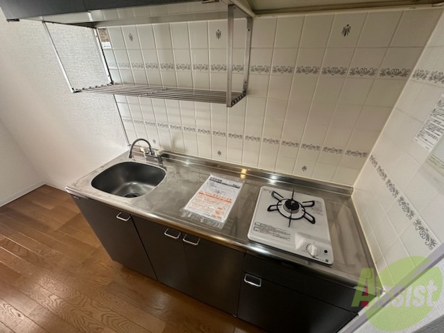 キッチン　こちらはキッチンになります。ガスコンロ１口付です。