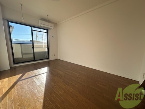 その他部屋・スペース　こちらは洋室の別角度のお写真になります。