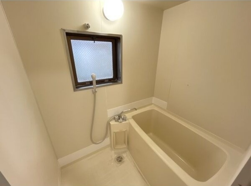 バス・シャワールーム　図面と現状に相違がある場合には現状を優先