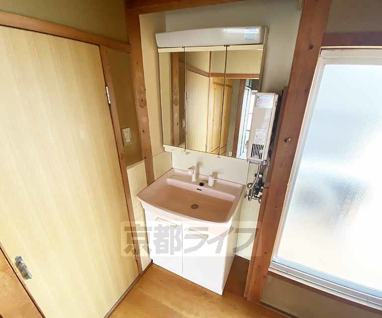 洗面設備　独立洗面台