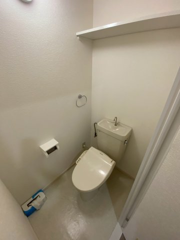 トイレ　落ち着いたトイレです