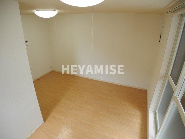 居室・リビング　※同物件の他号室の写真です（類似）