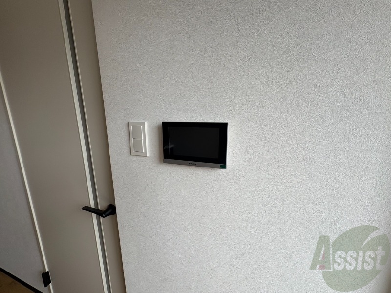 セキュリティ　ＴＶモニター付インターホンです。来客者の顔が見えるので安心！