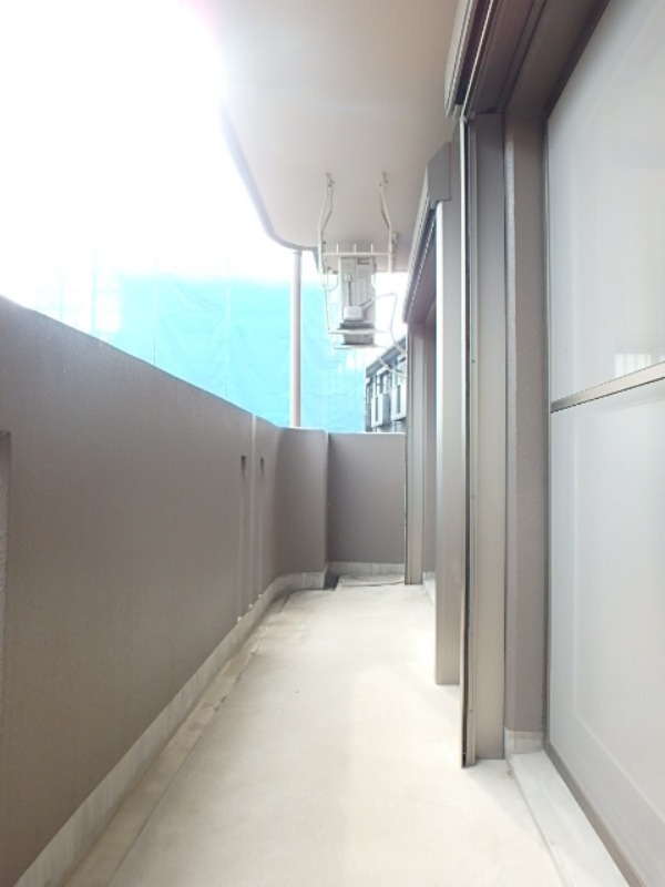 バルコニー　図面と現状に相違がある場合には現状を優先