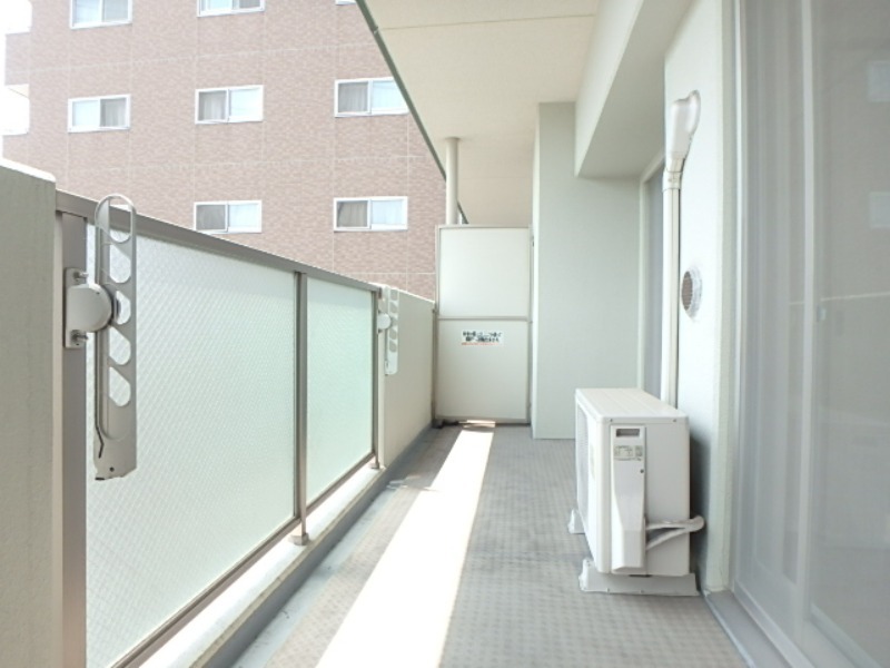 バルコニー　図面と現状に相違がある場合には現状を優先