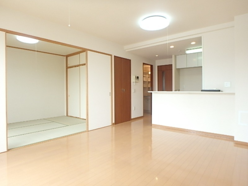 居室・リビング　図面と現状に相違がある場合には現状を優先