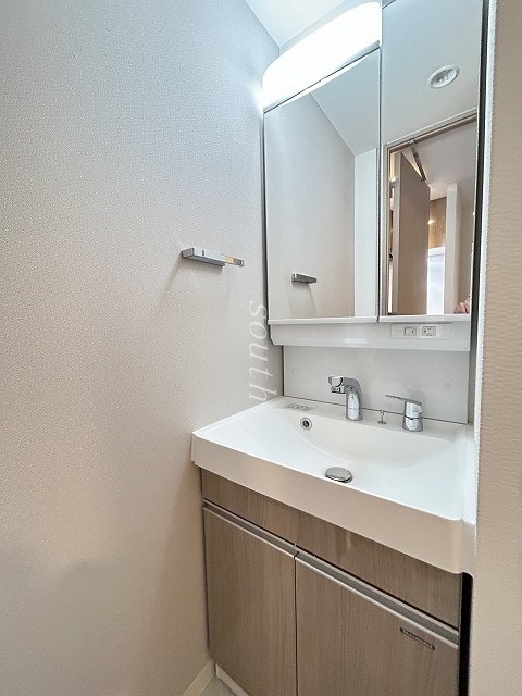 洗面設備　シャンプードレッサー