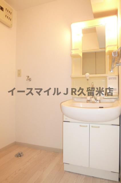 洗面設備　広い洗面スペース