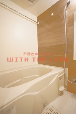 バス・シャワールーム　コンパクトで使いやすいお風呂です