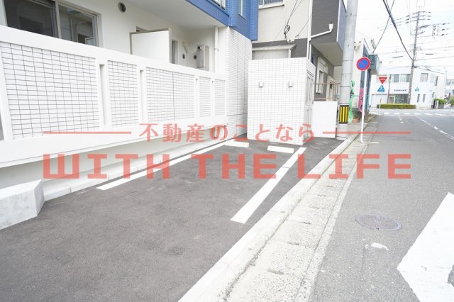 駐車場　車をお持ちの方に嬉しい駐車場付きの物件です