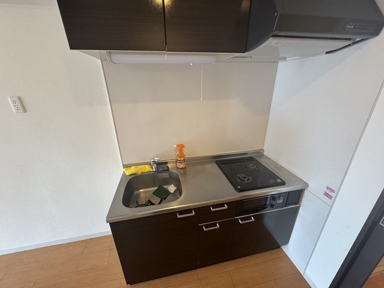 キッチン　※別部屋の写真です