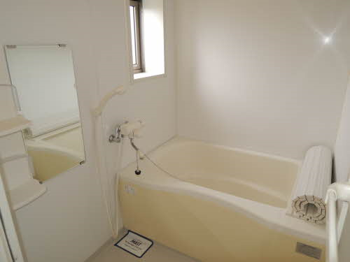 バス・シャワールーム　※同タイプの部屋写真です