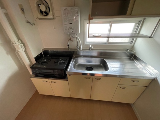 キッチン　※別部屋の写真です