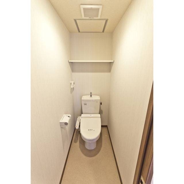 トイレ　温水洗浄便座付き☆