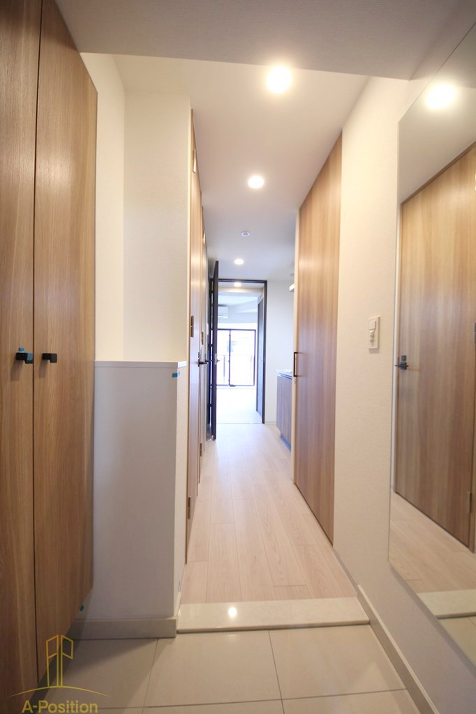 玄関　レジュールアッシュ谷町六丁目フェリシア