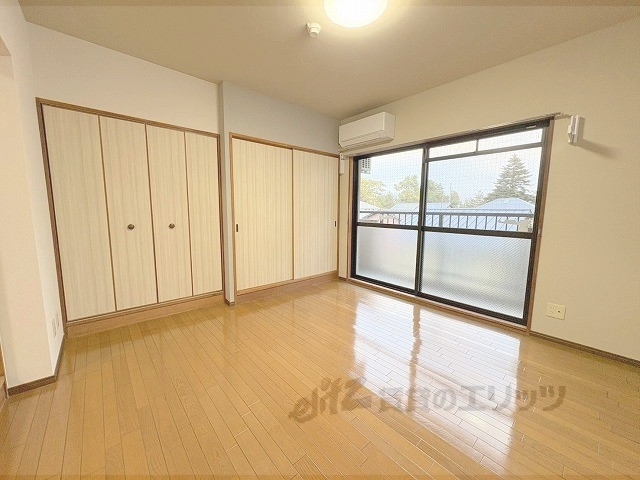 居室・リビング　洋室