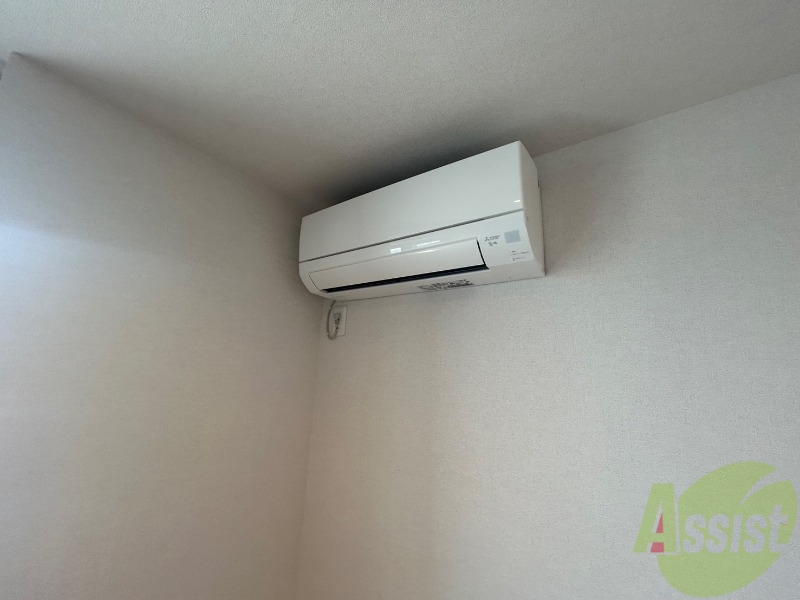 その他設備　冷房・暖房機能付きで年中空調管理ができます。