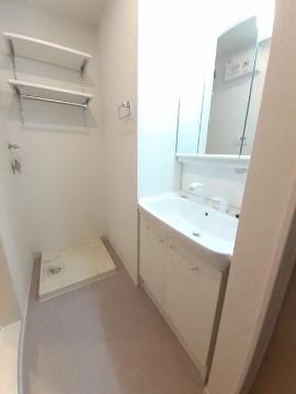 洗面設備　洗髪洗面化粧台