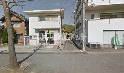 郵便局　小鯖郵便局（郵便局）まで406m