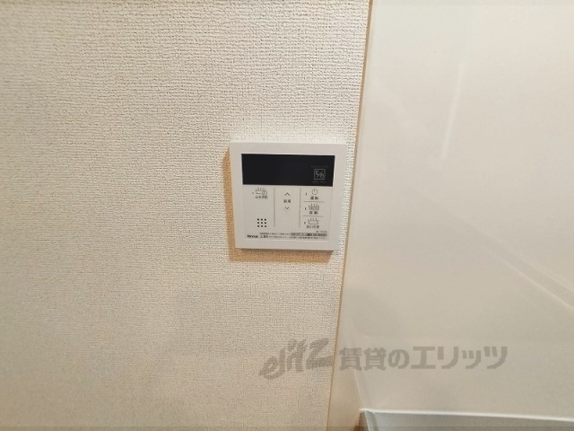 その他設備　給湯器リモコン