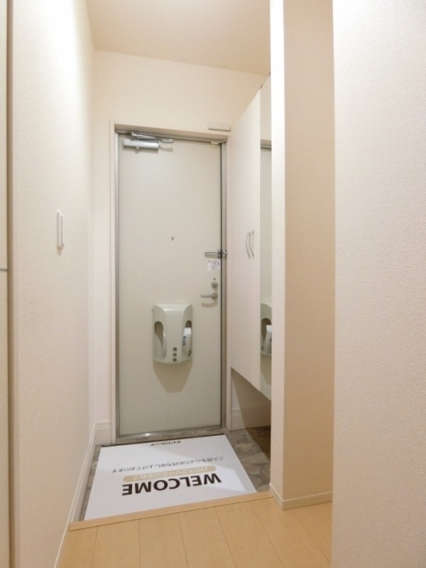 玄関　図面と現状に相違がある場合には現状を優先