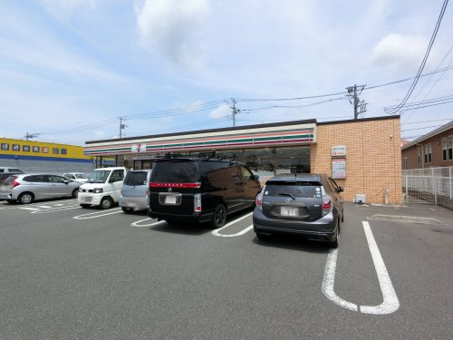 コンビニ　セブン－イレブン成田はなのき台店（コンビニ）まで341m