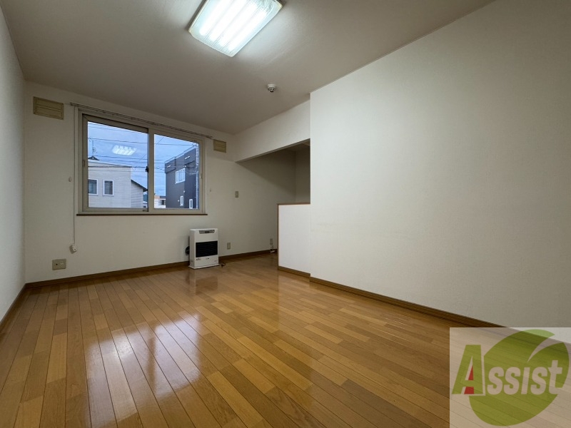 居室・リビング　広くてキレイなお部屋が広がっていて、充実した生活が送れそう。