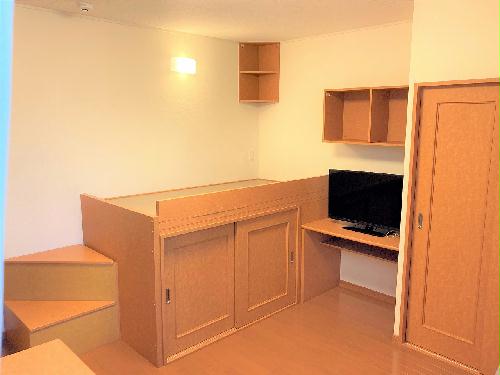 居室・リビング　2Ｆはカーペットとなります。