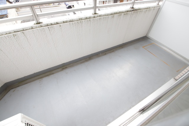 バルコニー　※別号室参考写真の為現状優先となります