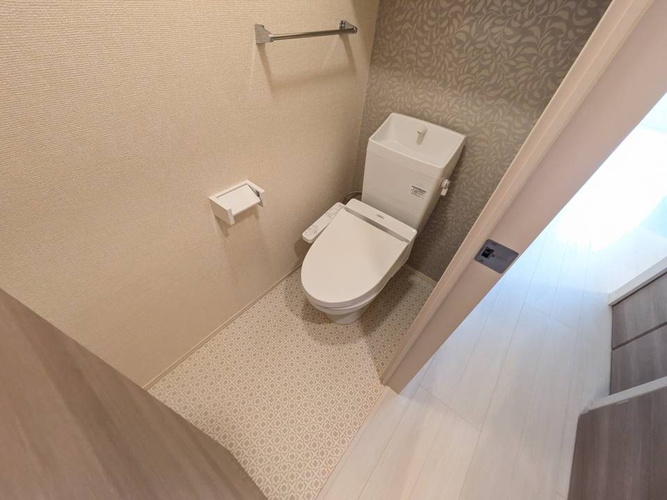 トイレ　トイレ