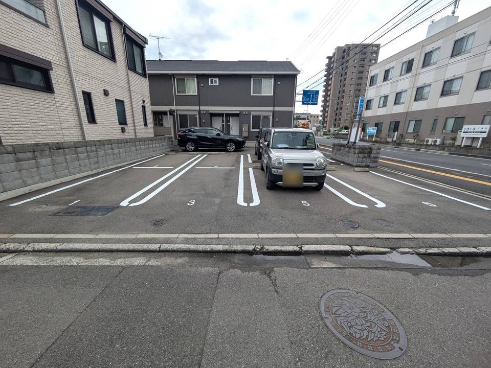 駐車場　駐車場