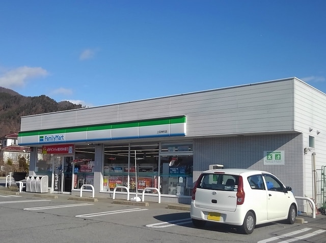 コンビニ　ファミリーマート 上田神科店（コンビニ）まで183m
