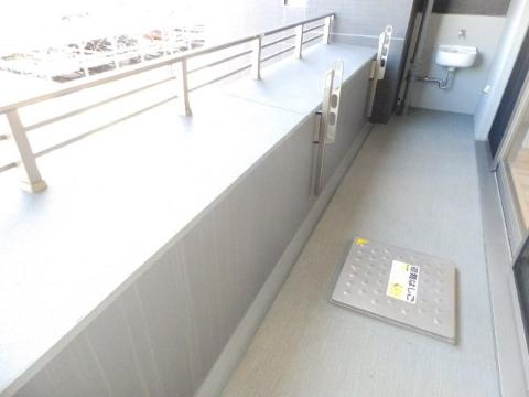 バルコニー　ベランダ