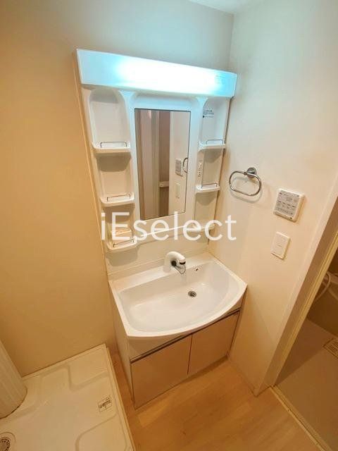 洗面設備　独立した洗面台です♪