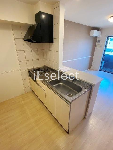 キッチン　カウンターキッチンなのでリビングが見渡せます♪