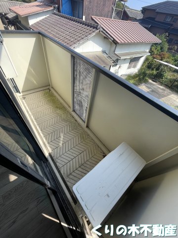 バルコニー　外からの目が気にならないバルコニーで洗濯物が干せます