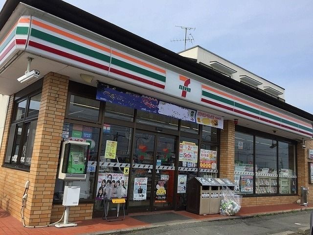 コンビニ　セブンイレブン浜松寺脇町店（コンビニ）まで150m