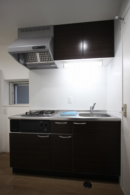 キッチン　同物件別号室の写真