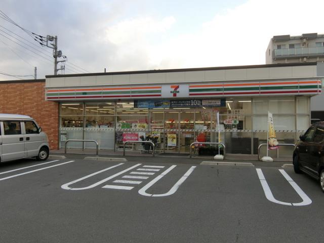 コンビニ　セブン－イレブン三島西若町店（コンビニ）まで563m