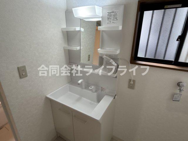 洗面設備　忙しい朝には欠かせない洗面所です