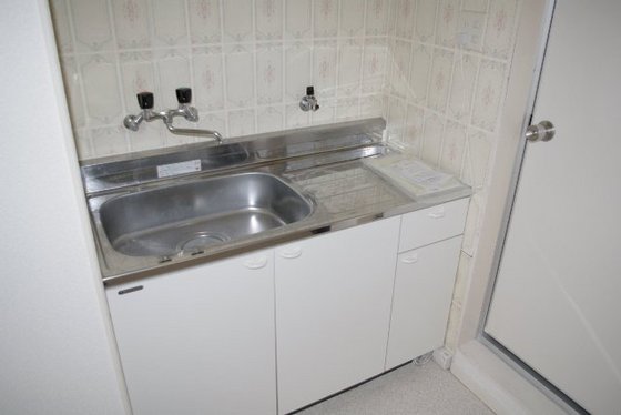 キッチン　※別部屋の写真です